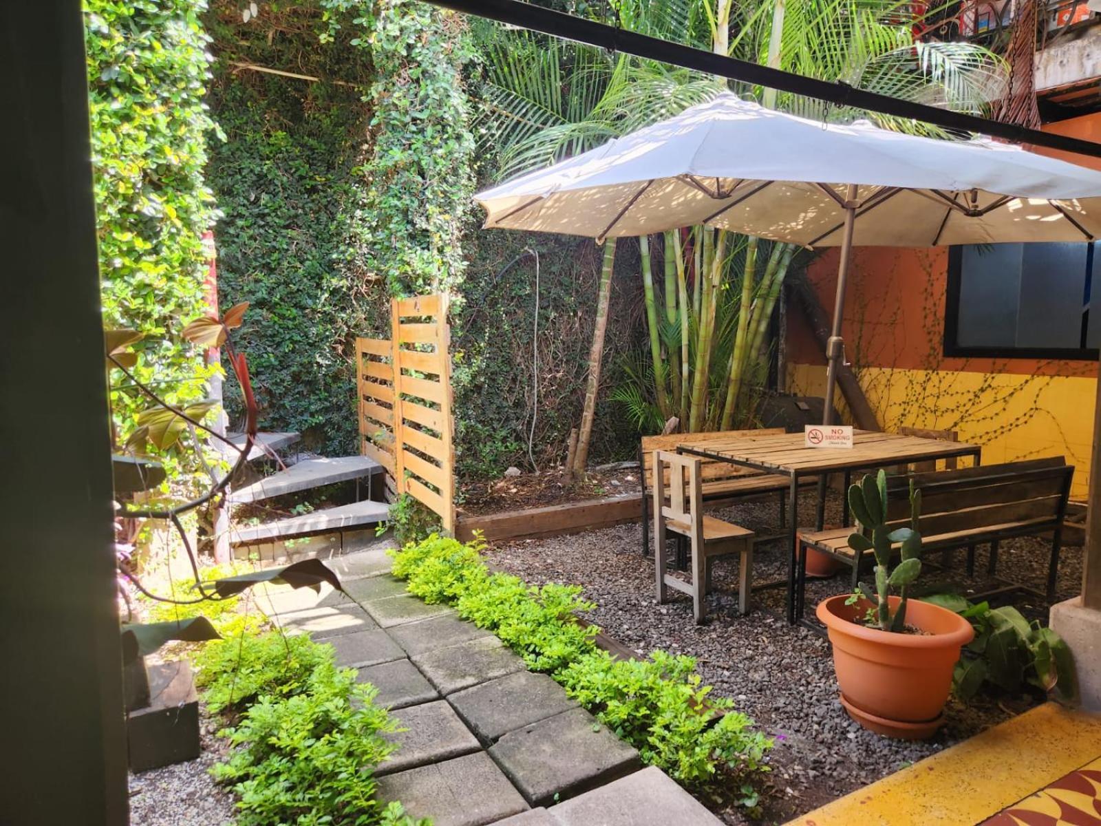 Amura Hostal Antigua Zewnętrze zdjęcie