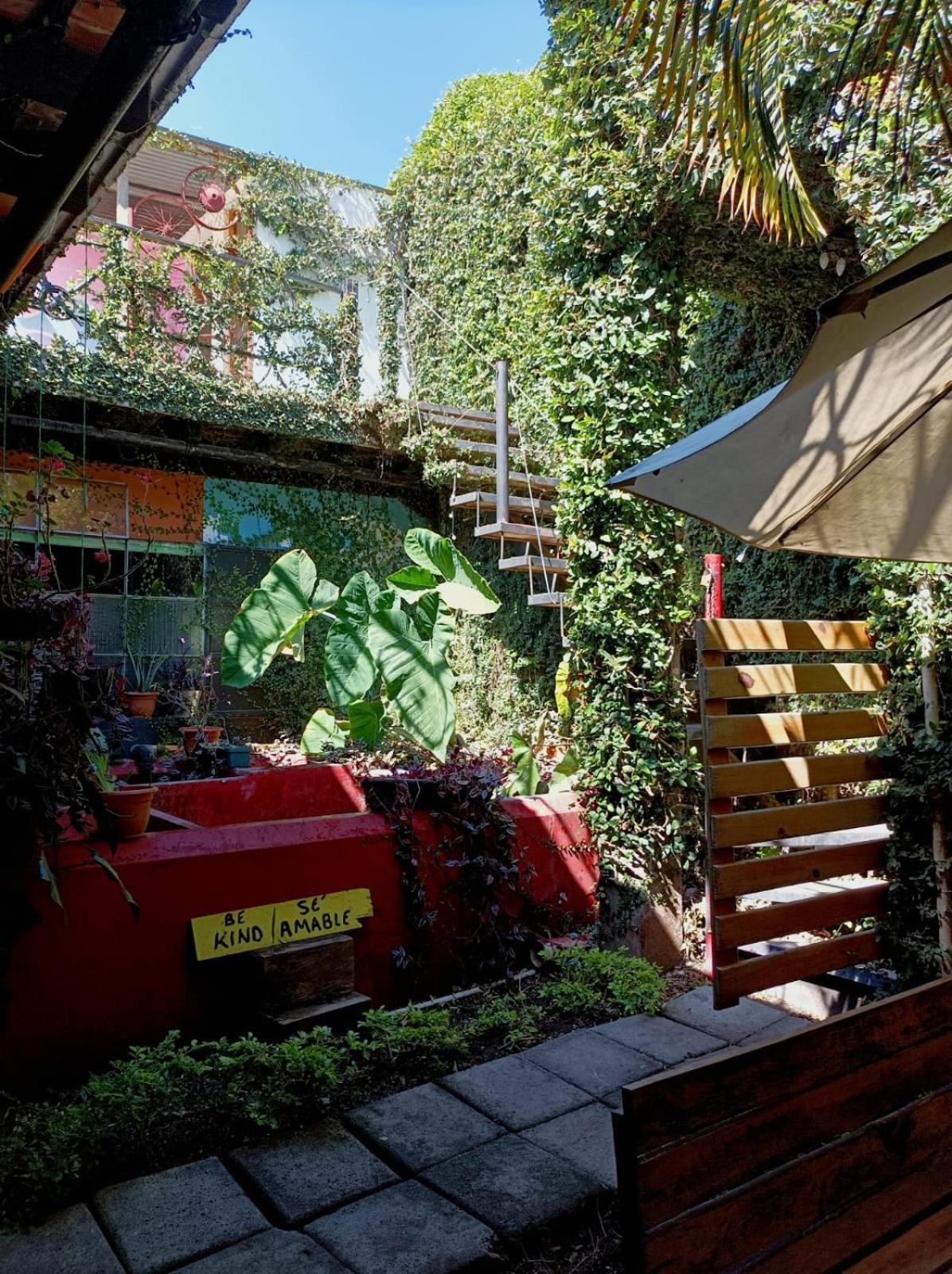 Amura Hostal Antigua Zewnętrze zdjęcie